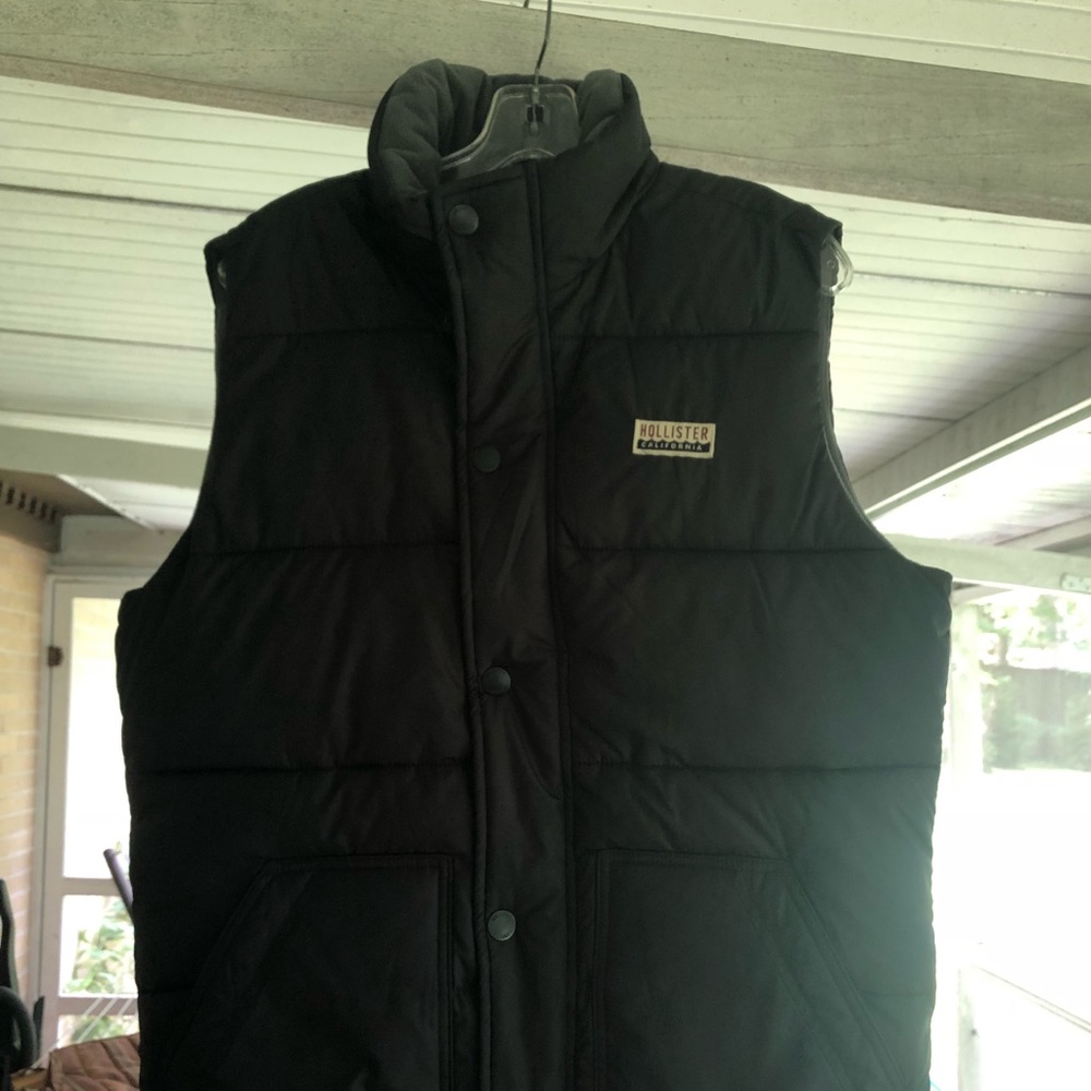 Men’s Hollister Vest